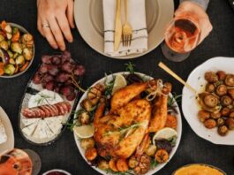 שולחנות שוק – חוויית אירוח בלתי נשכחת